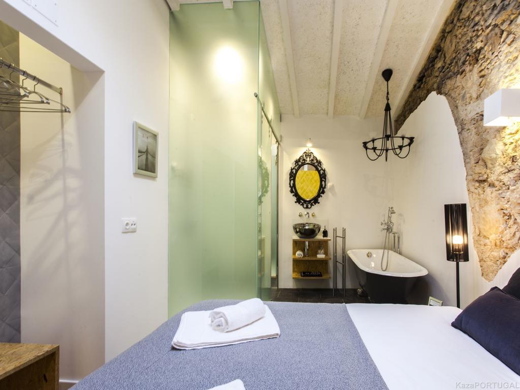 Carmo Chiado Deluxe Appartamento Lisbona